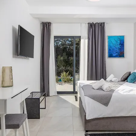 Awesome In With Kitchen Malinska