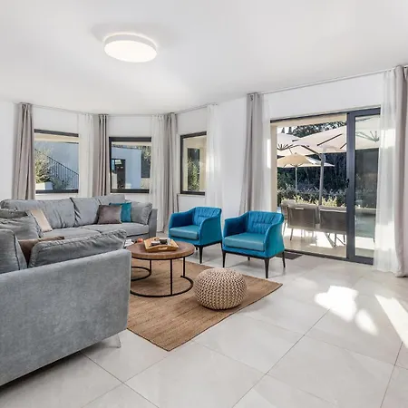 Awesome In With Kitchen Tatil Evi Malinska