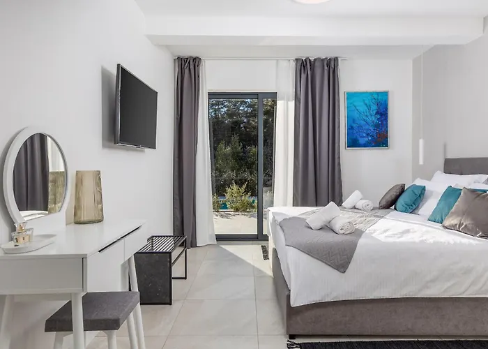 Awesome In With Kitchen Malinska