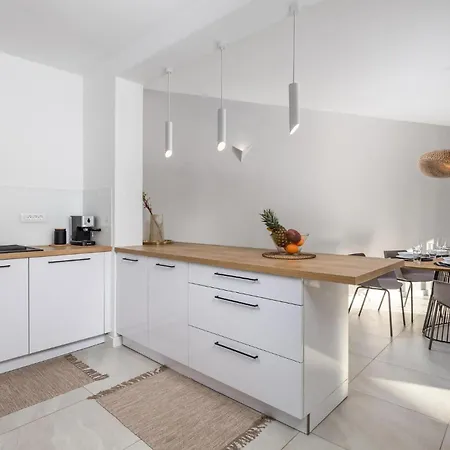 Awesome In With Kitchen *