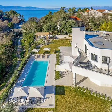 Awesome In With Kitchen * Malinska