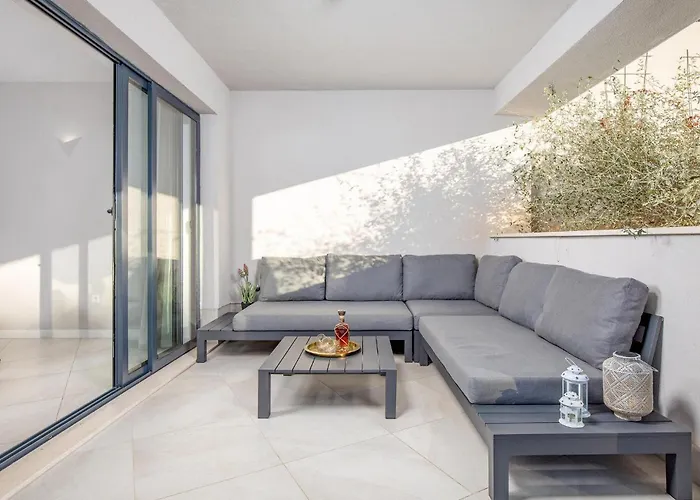 Awesome In With Kitchen Casa vacanze Malinska