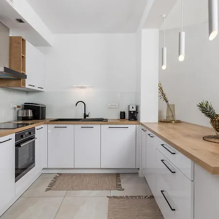 Vikendica Awesome In With Kitchen *