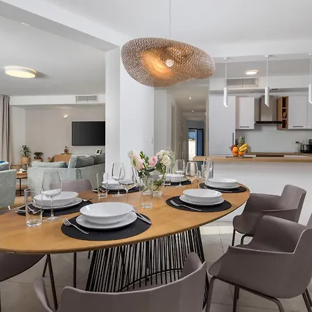 Awesome In With Kitchen *